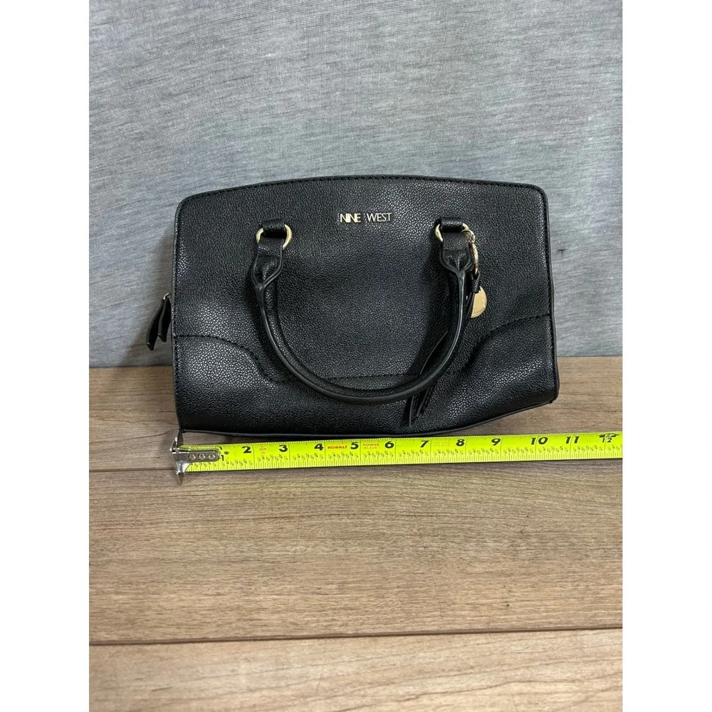 Nine West Womens Black Pebbled Faux Leather Satchel Handbag Gold Hardware Charm